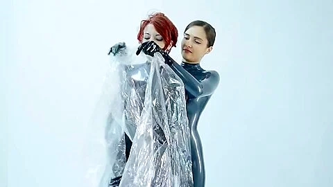 Girl In Rubber - Bagged - Breath Play